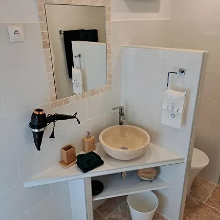 B&B La Maison De Gisele 3*